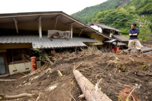 AS20170403003496_comm